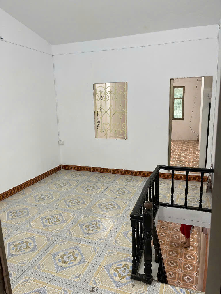 Cho thuê nhà nguyên căn Phố Nguyễn An Ninh, 2 tầng x 50m2, 2 ngủ, 2 WC, 8 Triệu ở gđ, nhóm - Ảnh 2